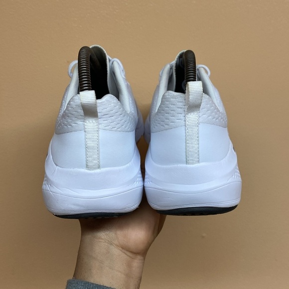 Skechers Go Run Elevate “White Black” - Picture 5 of 17